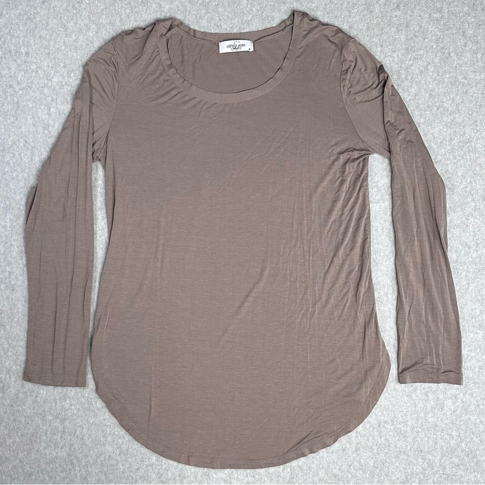 Carly Jean Los Angeles Women's Long Sleeve Top